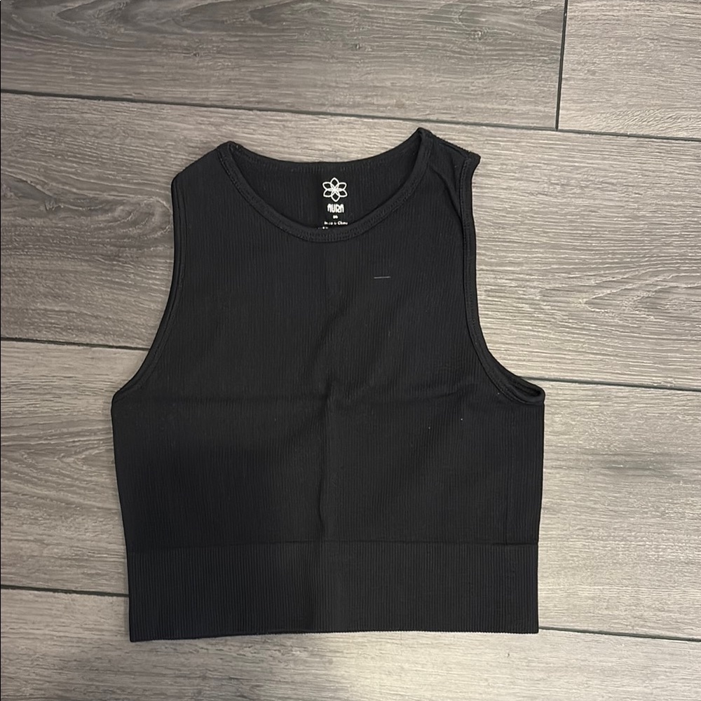 Aura Black Fitted Sleeveless Crop Tank